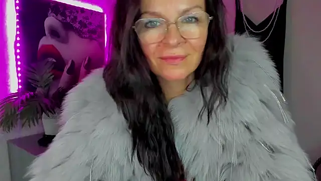 HelenLuxx's Live XXX Chat