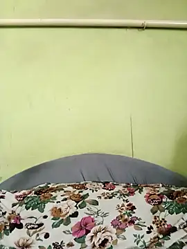 SannyMILF Chat XXX in diretta