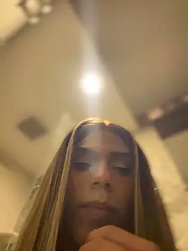 Chat XXX en directo de Flora_Minx