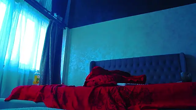 Chatroom XXX en direct de MaddyAllure