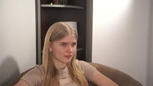 Онлайн чат XXX MelanyRuch