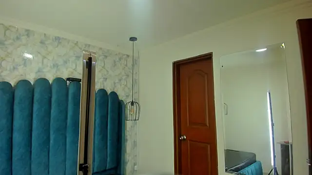 Онлайн чат XXX nalalye_cruzz_