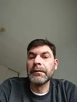 Alisex59: διαδικτυακό σόου στην κάμερα