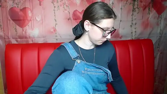 Chatroom XXX en direct de LilianaShine