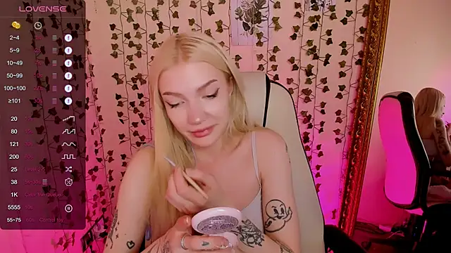 AnyaTaylor_ Chat XXX live