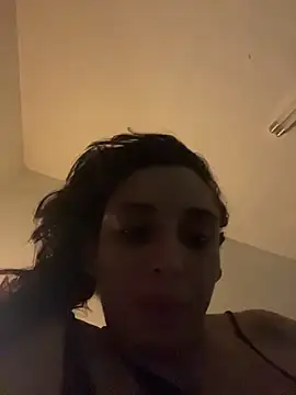 gigi333regi – Naživo XXX chat