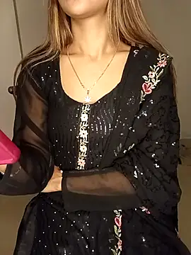 Pokazy przed kamerką – LOVELY_BABYJI