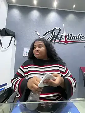 DannaFalco25's Live XXX Chat