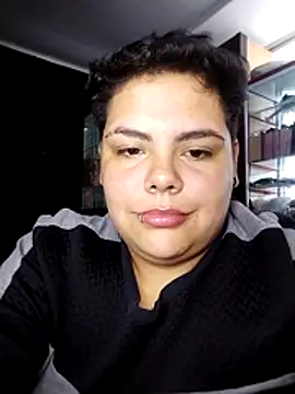 Hailey_Curvy: διαδικτυακό σόου στην κάμερα