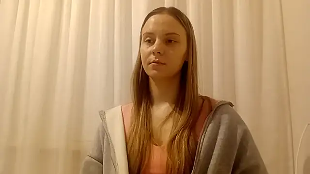 CrackShirker Adlı Modelin Web Kamerası Şovu