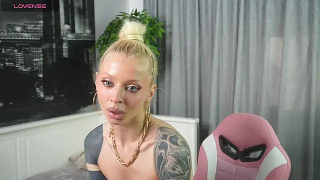 Chat +18 de LanaReals ao vivo