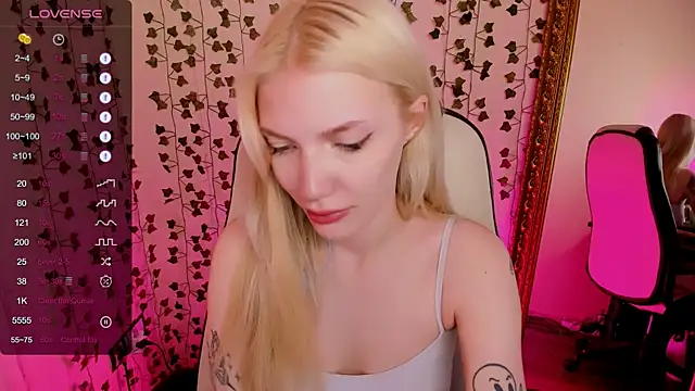 AnyaTaylor_のライブXXXチャット