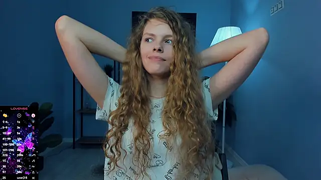 RayaNenlia Chat XXX live