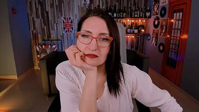 UnaTerra Adlı Modelin Canlı XXX Sohbeti