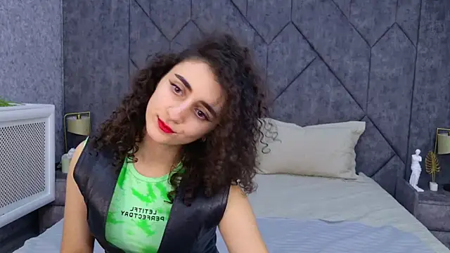 Susan_Fors Adlı Modelin Canlı XXX Sohbeti