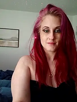 BusyB1983 Live XXX-chat