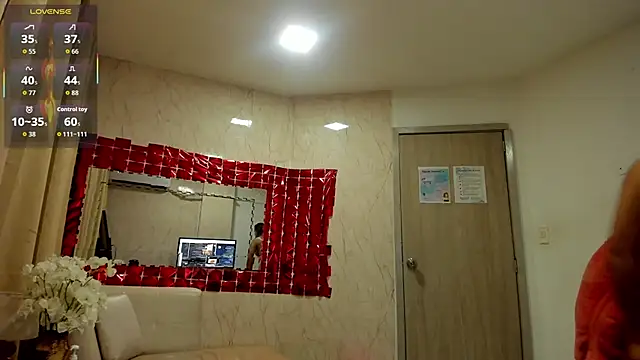 NicoleJons_ Webcam show