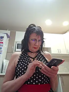 LaliaMia Adlı Modelin Canlı XXX Sohbeti