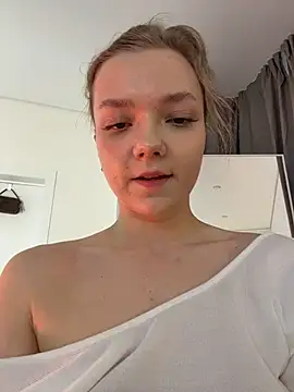 JennyPortman Adlı Modelin Canlı XXX Sohbeti