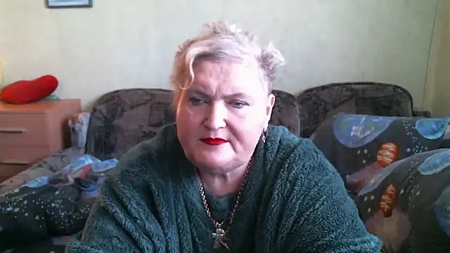 Lana555: онлайн-секс-чат