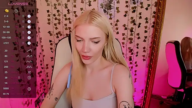 Chat XXX Live AnyaTaylor_