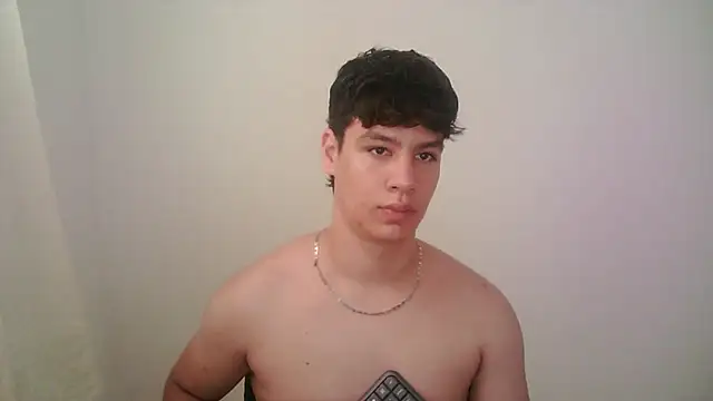 Chat XXX ao vivo de zeus_181