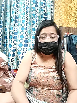 GangbangCouple 即時 XXX 聊天