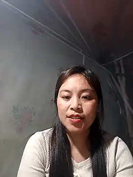 Alice-567 élő XXX-chatje