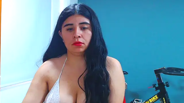 danna-_roouss' Live XXX Chat