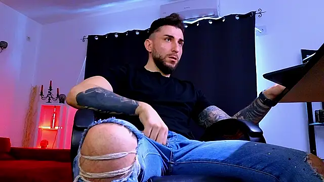 XXX chat uživo modela MightyAaron66