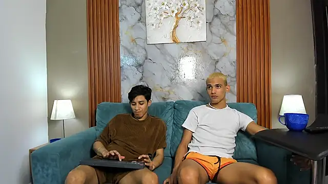 Czat XXX na żywo – YUMMY_BRO