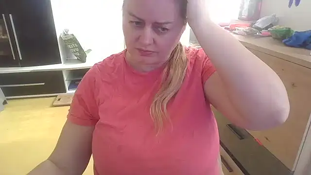 Show modela Meliss_Official9 na web-kameri