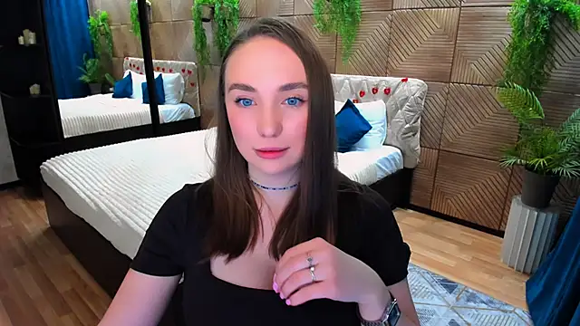 TrueReincarnation Chat XXX in diretta