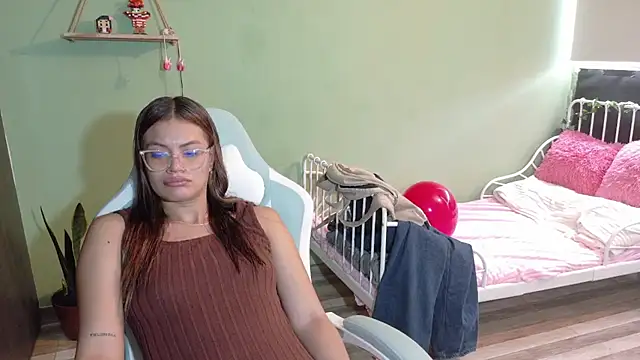 Chat XXX Live Emerald_Sparkles_