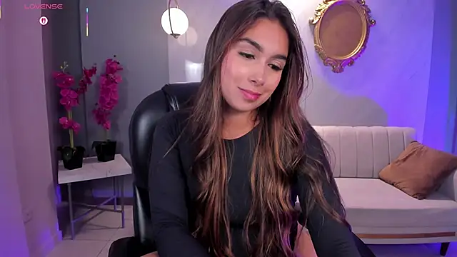 VeronicaBlue's Live XXX Chat