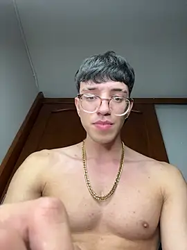 ArthurDavies_ Live XXX-Chat