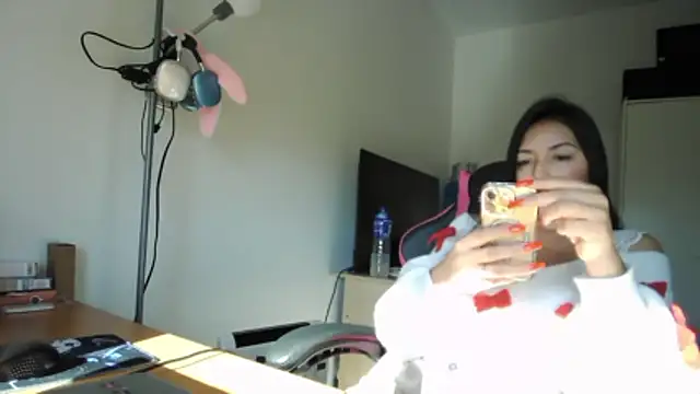 Yulian_Milf live XXX chat