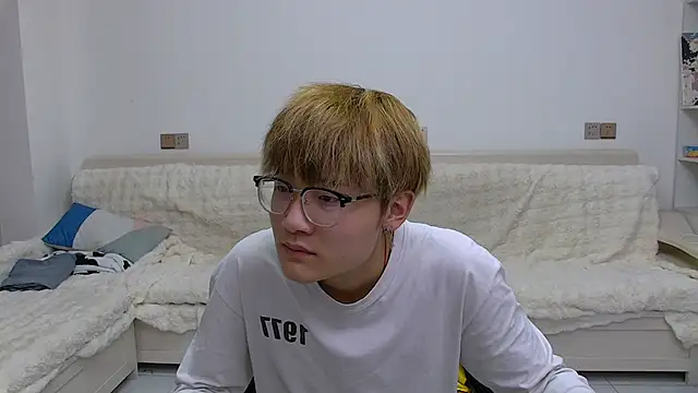 KK-cuteboy 라이브 XXX 채팅