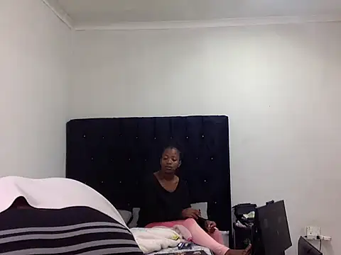 BloodmoonAlpha_1 – Live XXX-chat