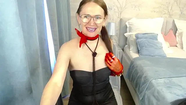 MarinaOnebest: вебкам-шоу