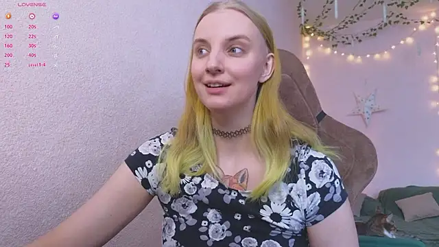 Fluffy_muffin_: онлайн-секс-чат