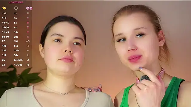 Chat +18 de BertaForth ao vivo