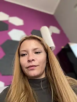 AnastasiaAniess 라이브 XXX 채팅