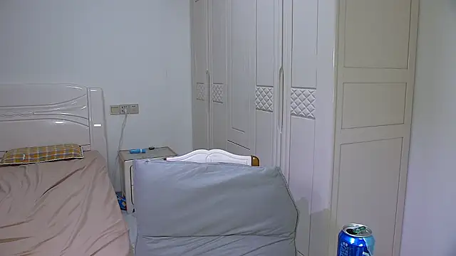 Chat XXX Live Chocolates-001