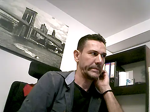 mastercharisma35 Adlı Modelin Canlı XXX Sohbeti