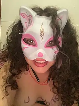 Lucy_YupiSweet Adlı Modelin Canlı XXX Sohbeti