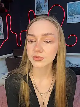 MilaMoone's Live XXX Chat