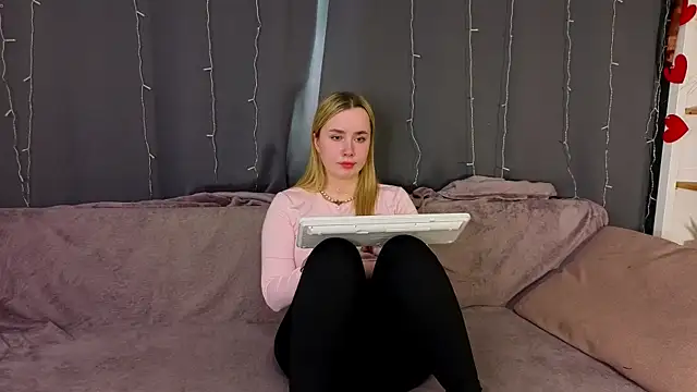 Онлайн чат XXX IvetteLabore