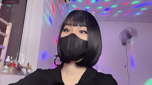 Tieu-May 即時 XXX 聊天