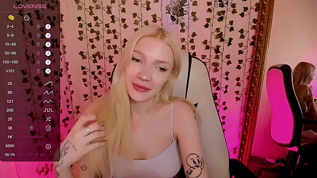 Chat +18 de AnyaTaylor_ ao vivo